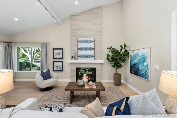 1728 Caminito Ardiente, La Jolla, CA 92037