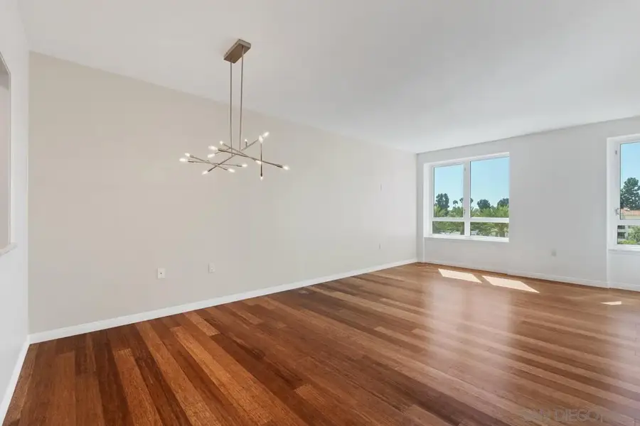 3890 Nobel #304, San Diego, CA 92122 - #3