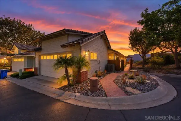 1315 Buttonbrush Ln, El Cajon, CA 92019