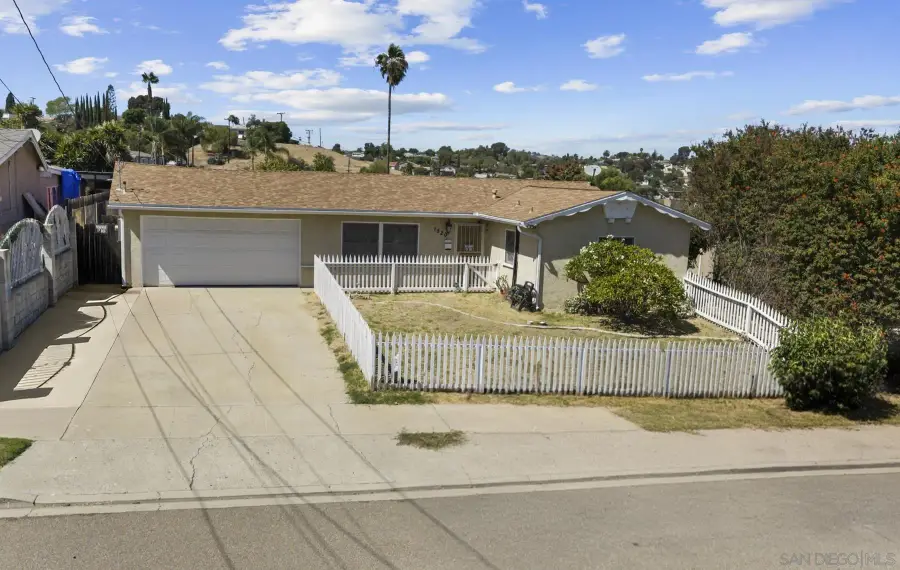 1520 Tarleton St, Spring Valley, CA 91977 - #2
