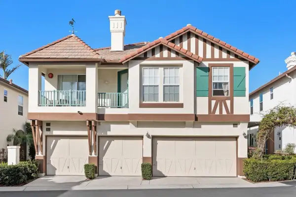 382 Carmel Creeper Place, Encinitas, CA 92024