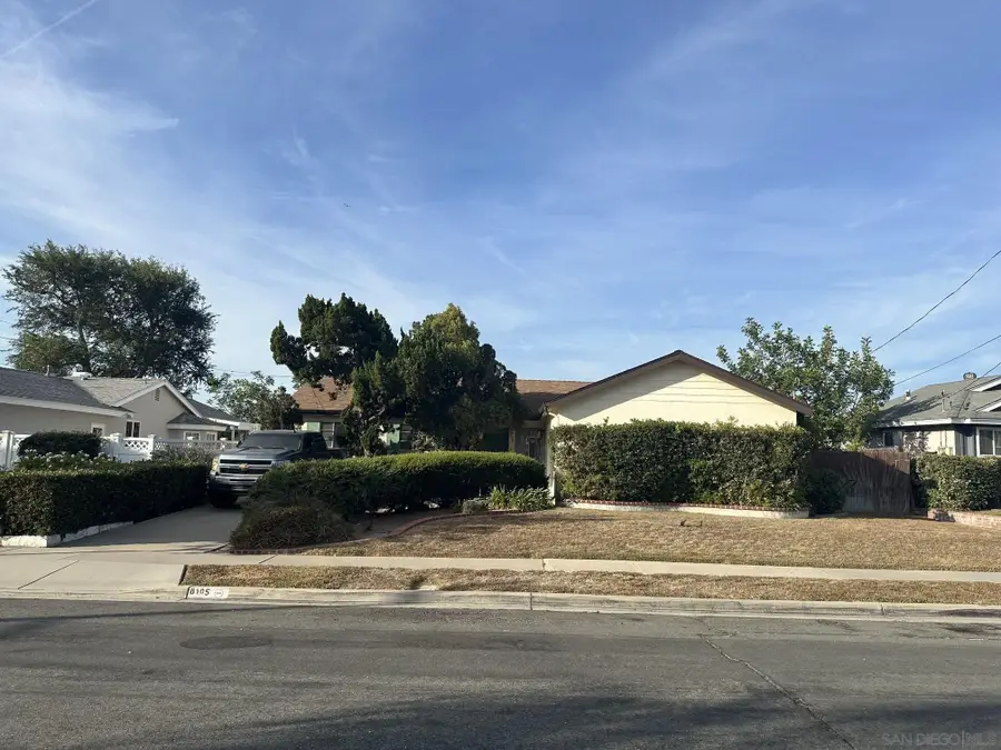 8105 Binney Pl., La Mesa, CA 91942 - #2