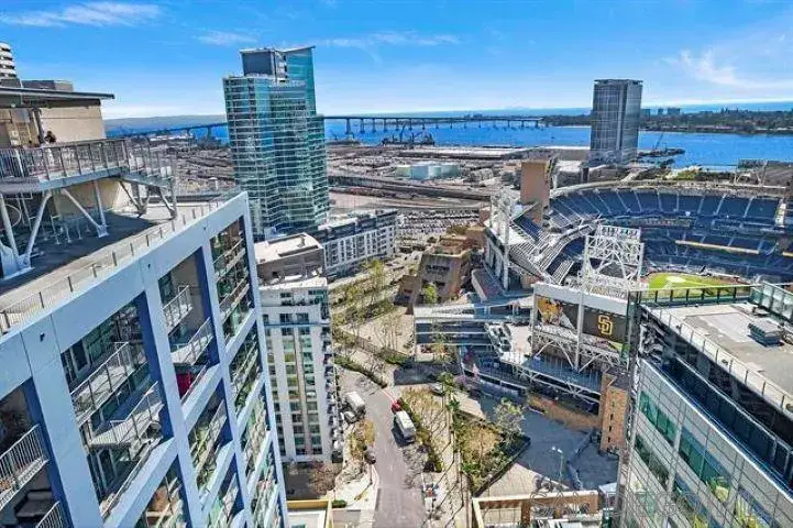 321 10th Ave #212, San Diego, CA 92101 - #1
