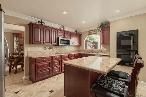 11322 Surco Dr, San Diego, CA 92126
