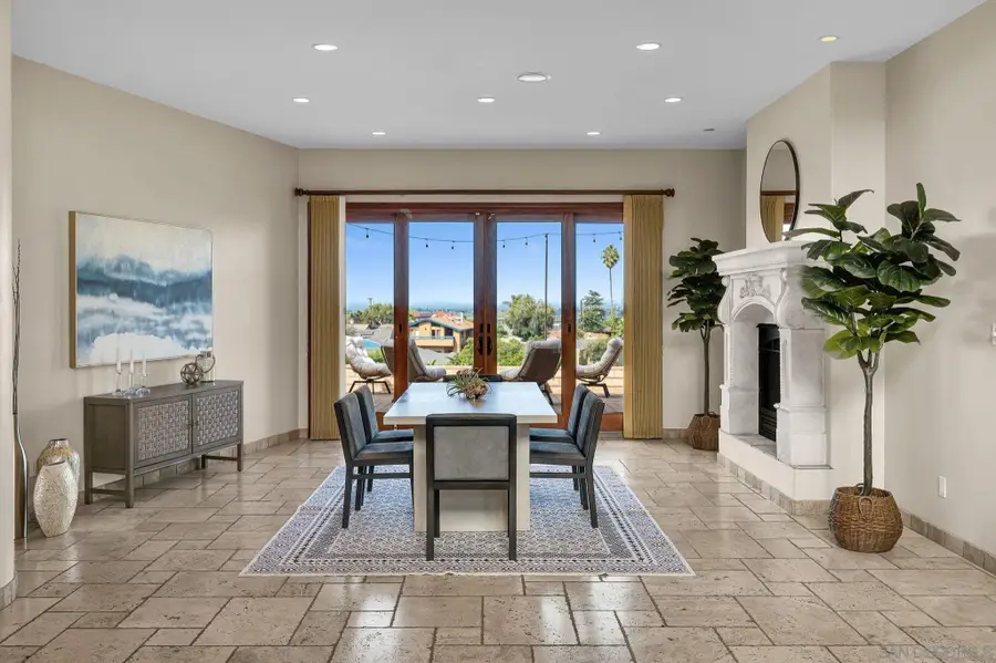 2212 Dunhaven St, San Diego, CA 92110 - #2