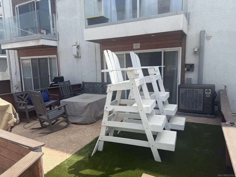 711 Island Ct #1, San Diego, CA 92109 - #2