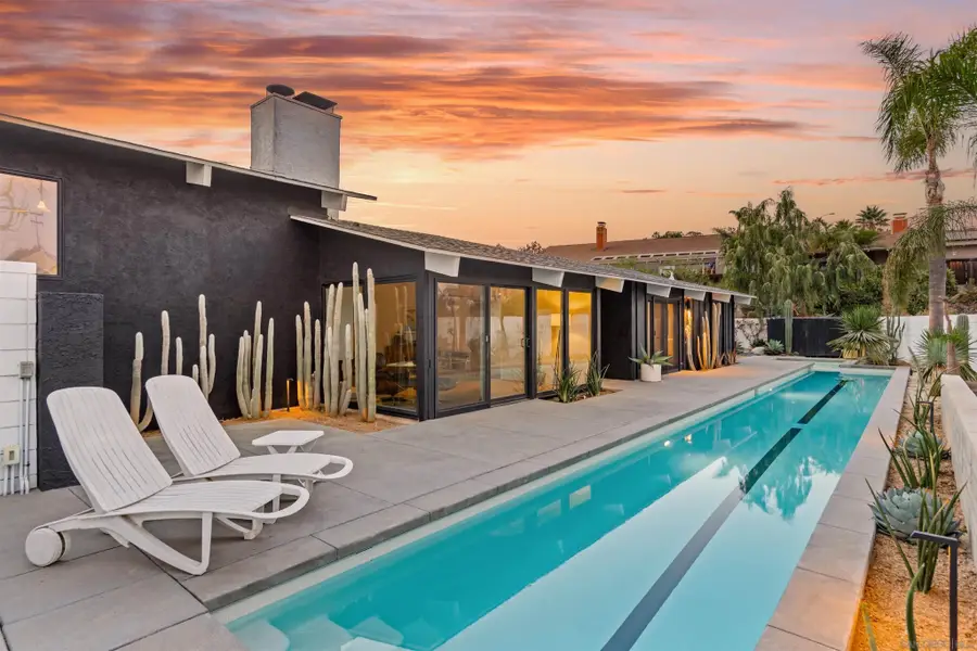 2648 Loring St., San Diego, CA 92109 - #2