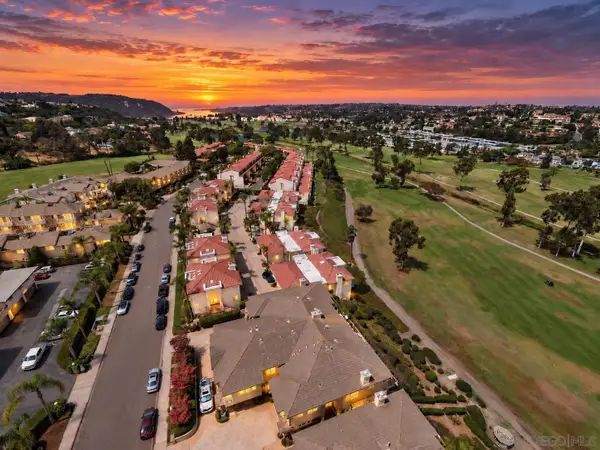 2538 Navarra Dr #D, Carlsbad, CA 92009