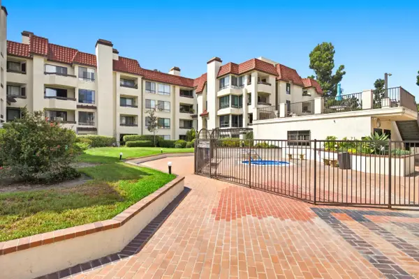5805 Friars #2308, San Diego, CA 92110