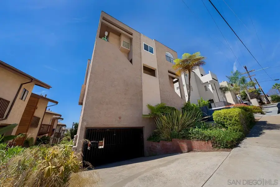 1124 Fresno Street #2, San Diego, CA 92110 - #3