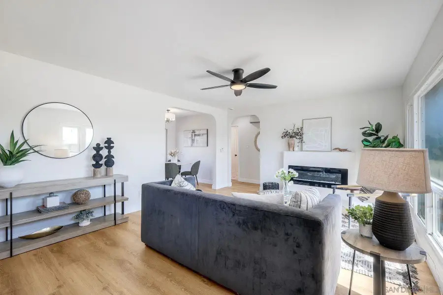 6303 Cleo St., San Diego, CA 92115 - #3