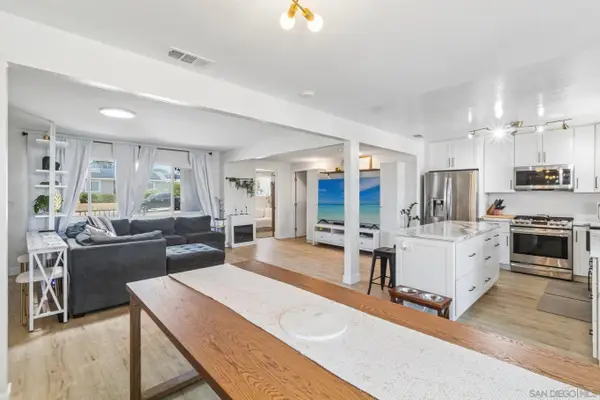 9239 Bellagio Rd, Santee, CA 92071
