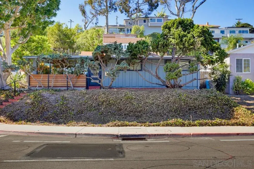 2204 Rosecrans St, San Diego, CA 92106 - #1