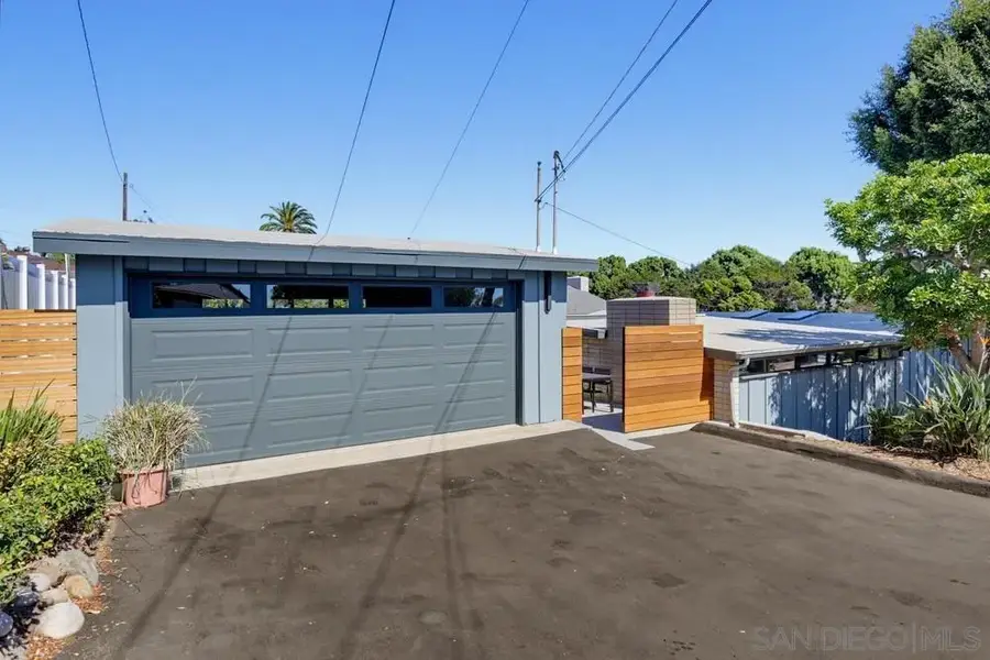2204 Rosecrans St, San Diego, CA 92106 - #2