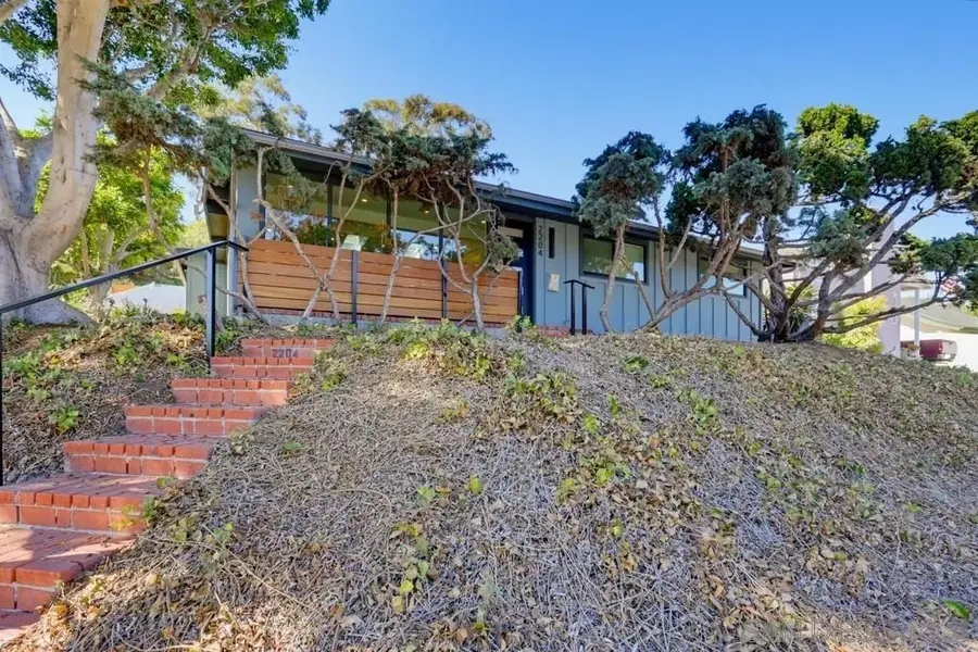2204 Rosecrans St, San Diego, CA 92106 - #3