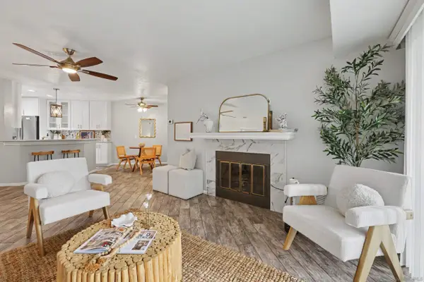 7287 Camino Degrazia #2, San Diego, CA 92111