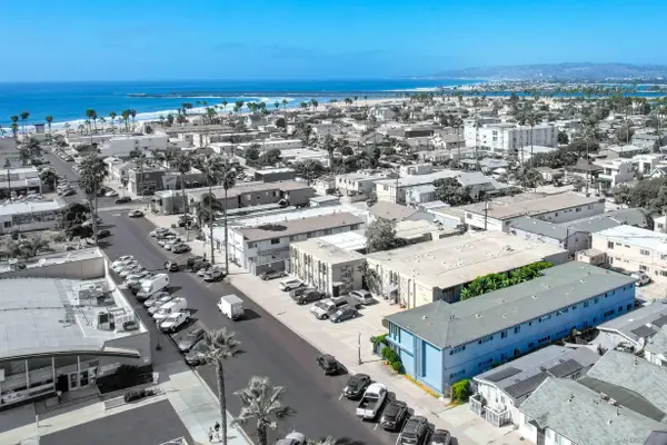 4930 Santa Monica, San Diego, CA 92107