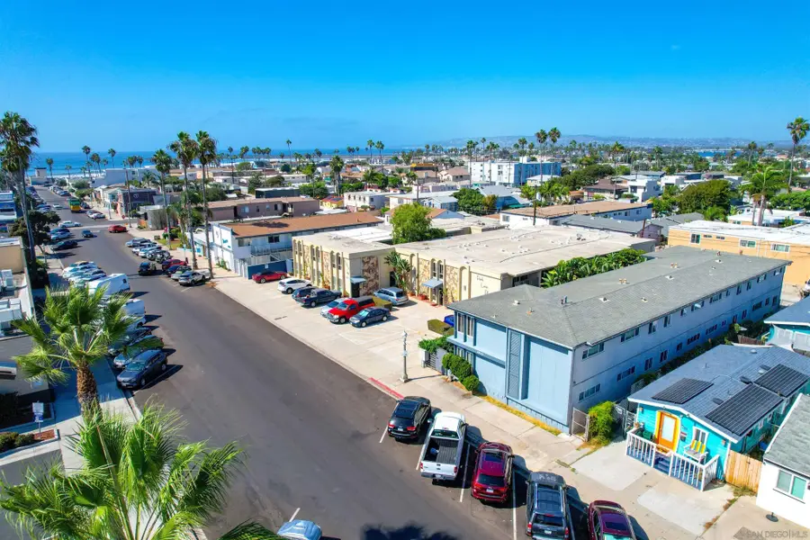 4930 Santa Monica, San Diego, CA 92107 - #3