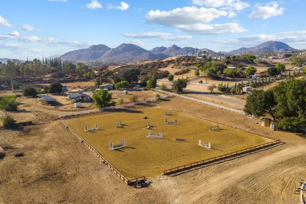 38955 E Benton Rd #3 PM 181/088, Temecula, CA 92592