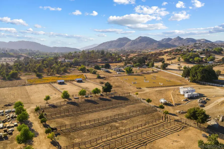 38955 E Benton Rd #3 PM 181/088, Temecula, CA 92592 - #3
