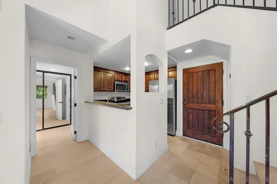 3935 Nobel #108, San Diego, CA 92122 - #3