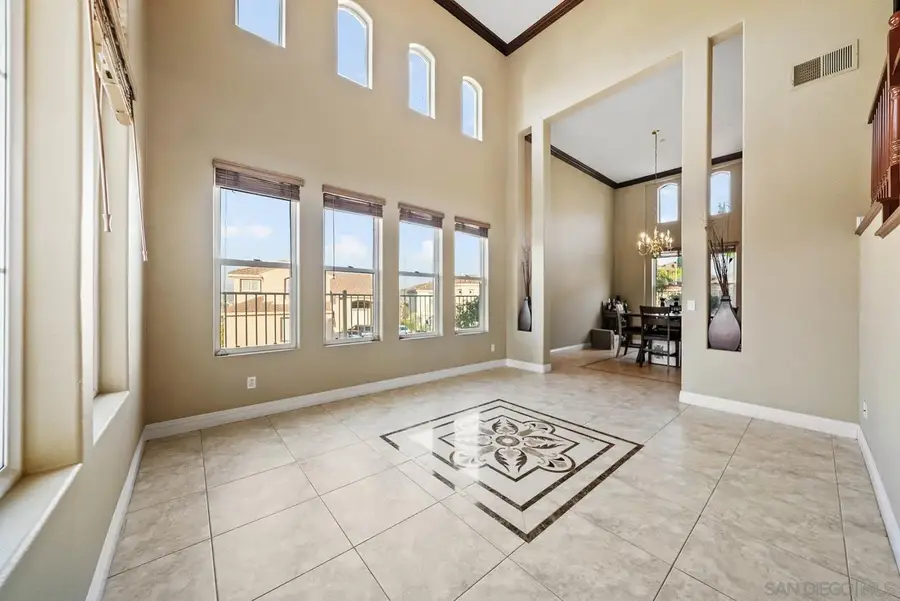 2062 Pleasant Waters Ct, Spring Valley, CA 91977 - #3