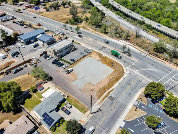 8069 Mission Gorge 1 #1, Santee, CA 92071