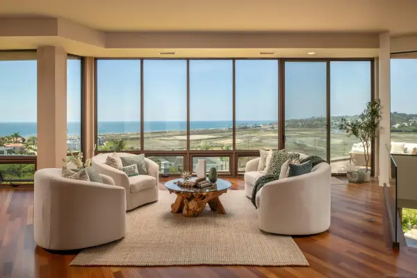 779 Barbara Ave, Solana Beach, CA 92075