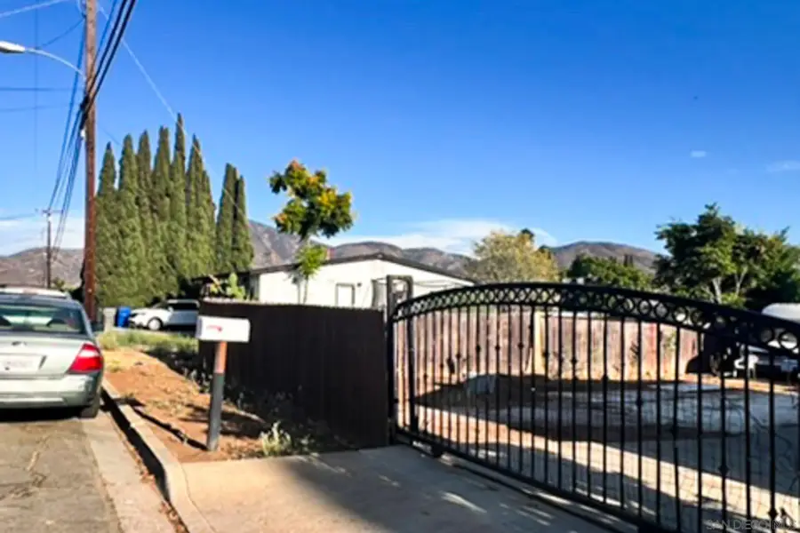 9759 Ivanho St, Spring Valley, CA 91977 - #2