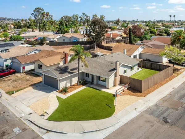 11396 Camarosa, San Diego, CA 92126