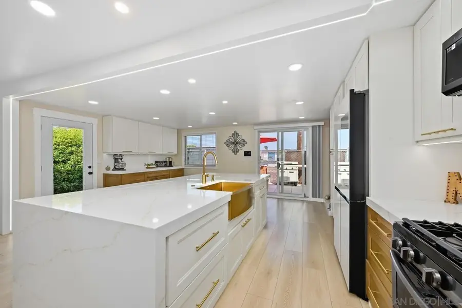 4951 Dawne, San Diego, CA 92117 - #3