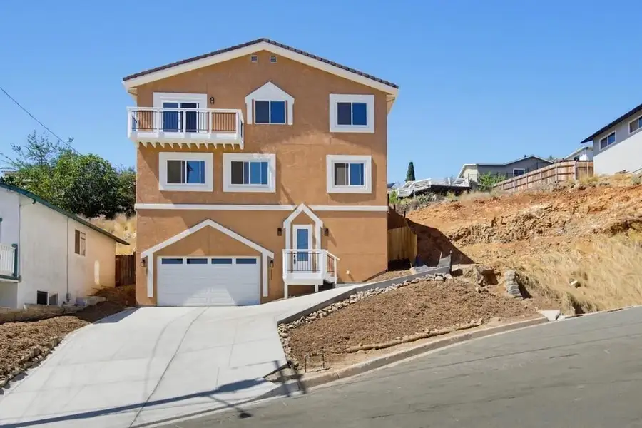 1302 La Presa Ave., Spring Valley, CA 91977 - #2