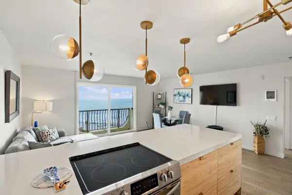 4878 Pescadero #202, San Diego, CA 92107