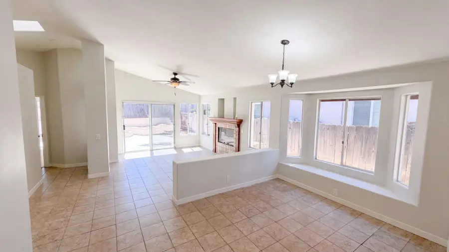 1827 Corte Amarillo, Oceanside, CA 92056 - #3