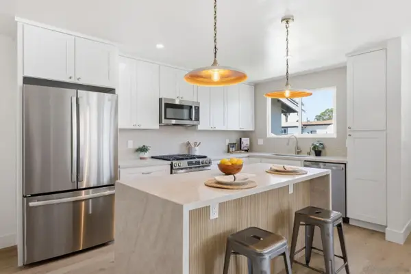 7167 Beagle St, San Diego, CA 92111