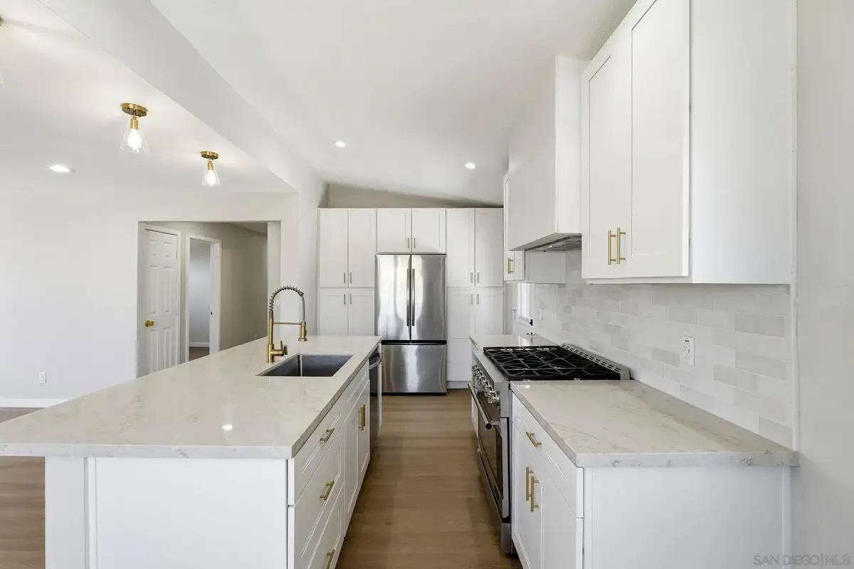 6228 Calle Pavana, San Diego, CA 92139 - #1
