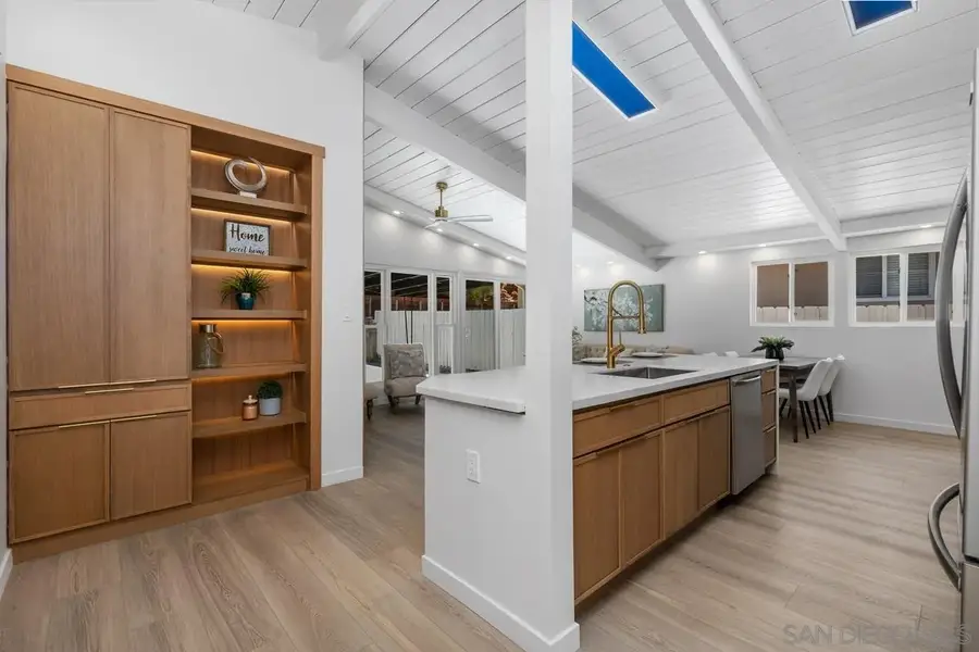 5556 Baja Dr., San Diego, CA 92115 - #3