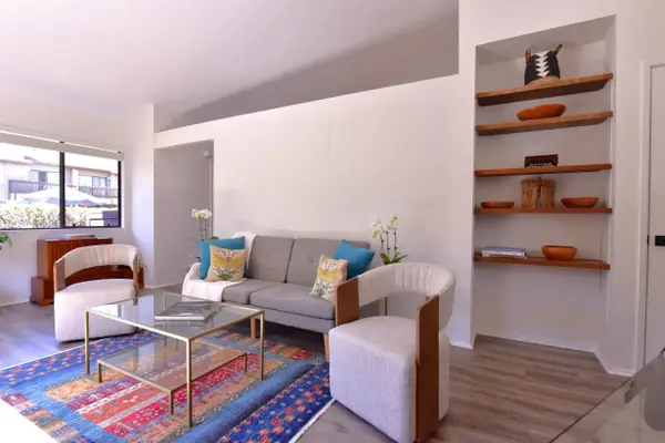 8356 Via Sonoma #D, La Jolla, CA 92037