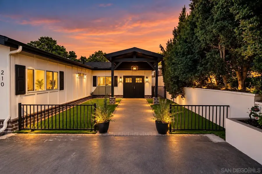 210 S Orange Ave, Fallbrook, CA 92028 - #3