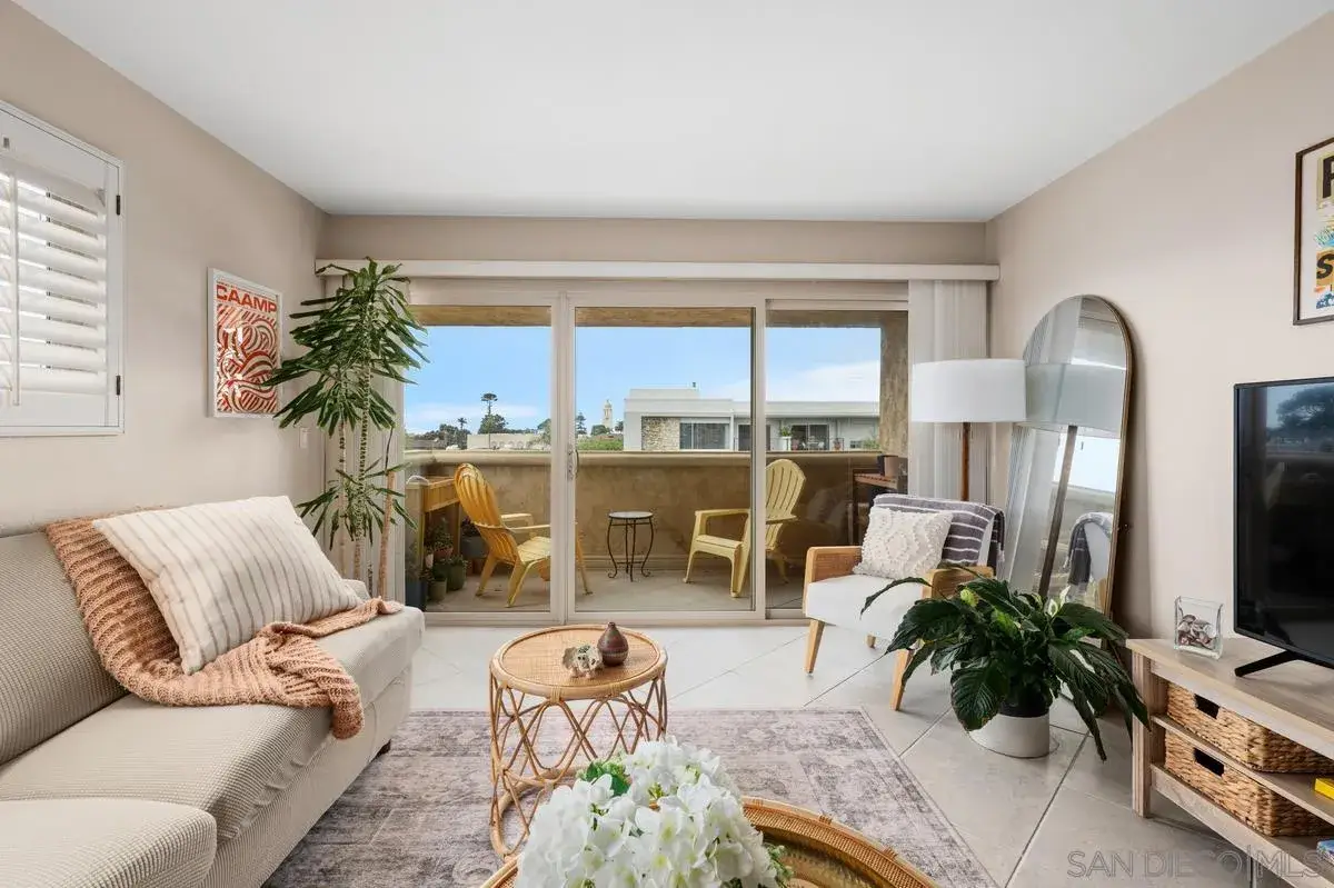 7635 Eads Ave #306, La Jolla, CA 92037 - #1
