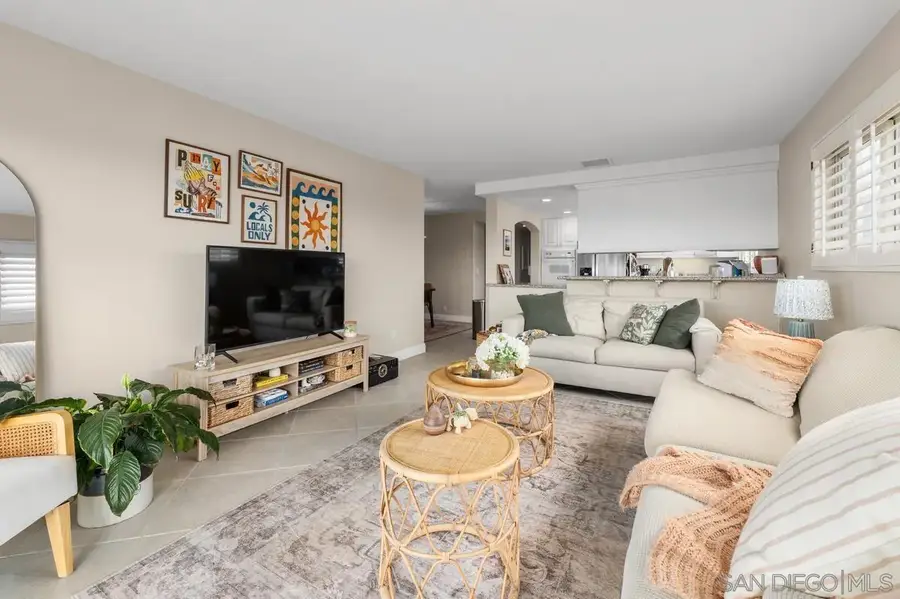 7635 Eads Ave #306, La Jolla, CA 92037 - #3