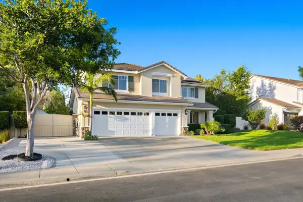 1884 Autumn, Vista, CA 92084