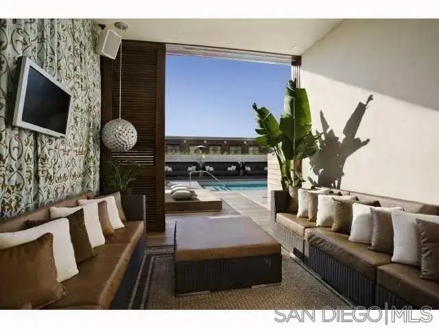 207 5th Ave #701, San Diego, CA 92101 - #3