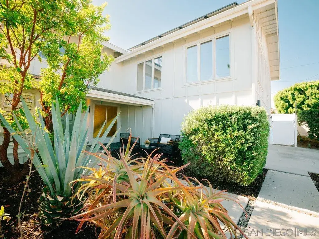 5596 Bloch St, San Diego, CA 92122 - #1