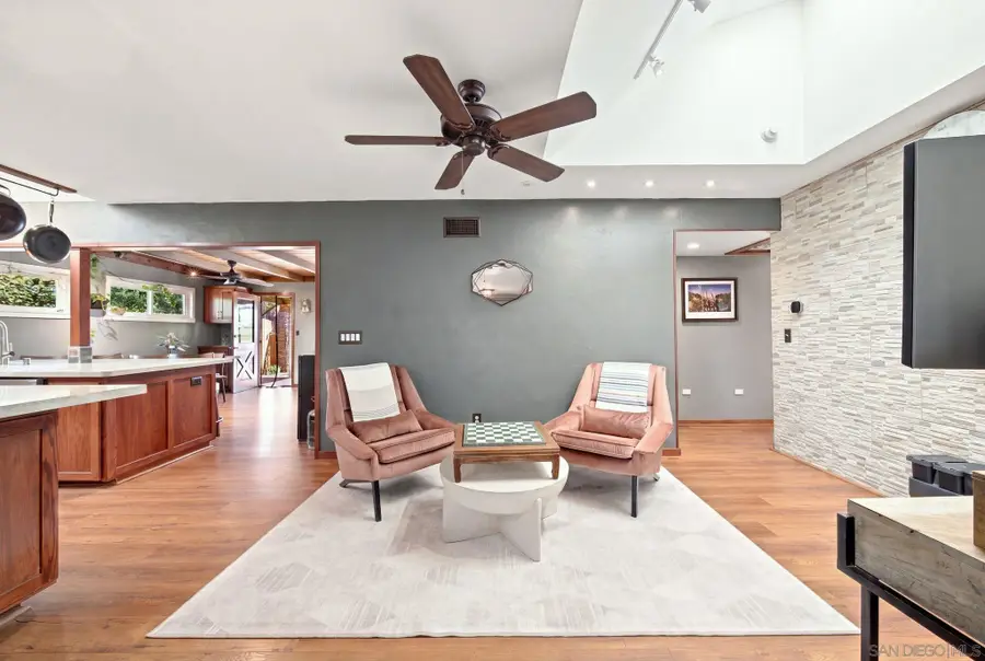 6885 Rockglen Ave, San Diego, CA 92111 - #2