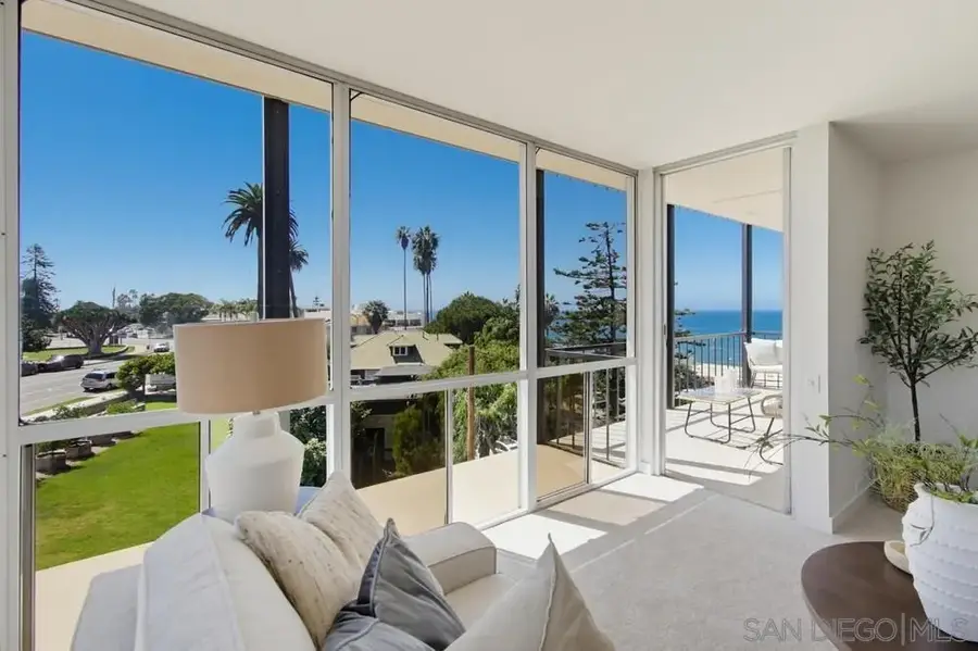 800 Prospect St #3C, La Jolla, CA 92037 - #2
