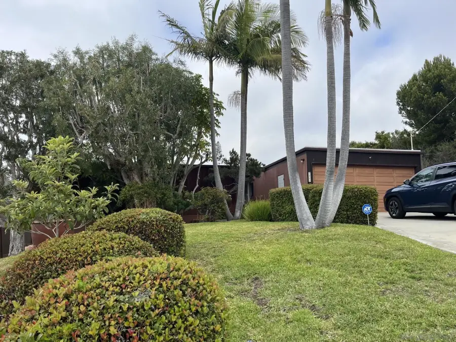 5943 La Jolla Corona Drive, La Jolla, CA 92037 - #3
