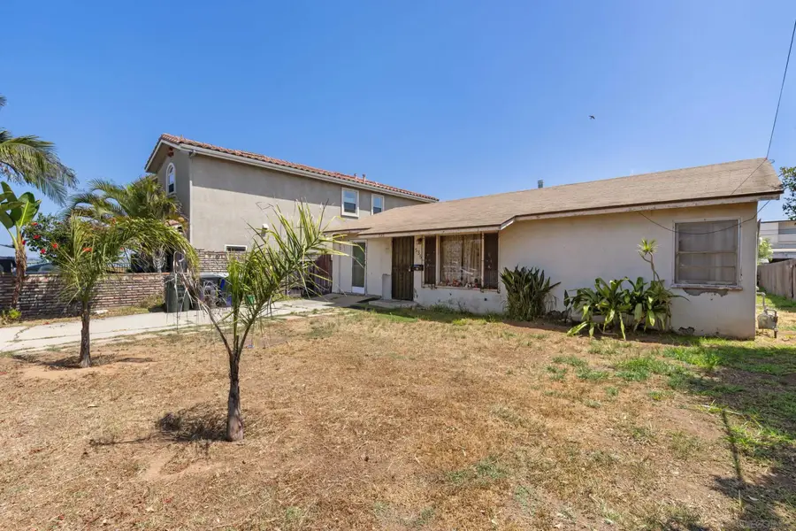 535 12th St, Imperial Beach, CA 91932 - #3