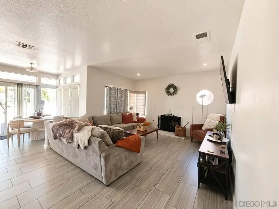 40043 Gibraltar, Murrieta, CA 92562 - #3