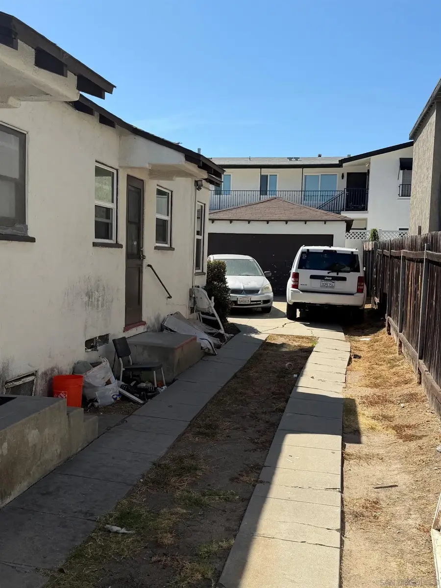 4654-58 39th St, San Diego, CA 92116 - #2